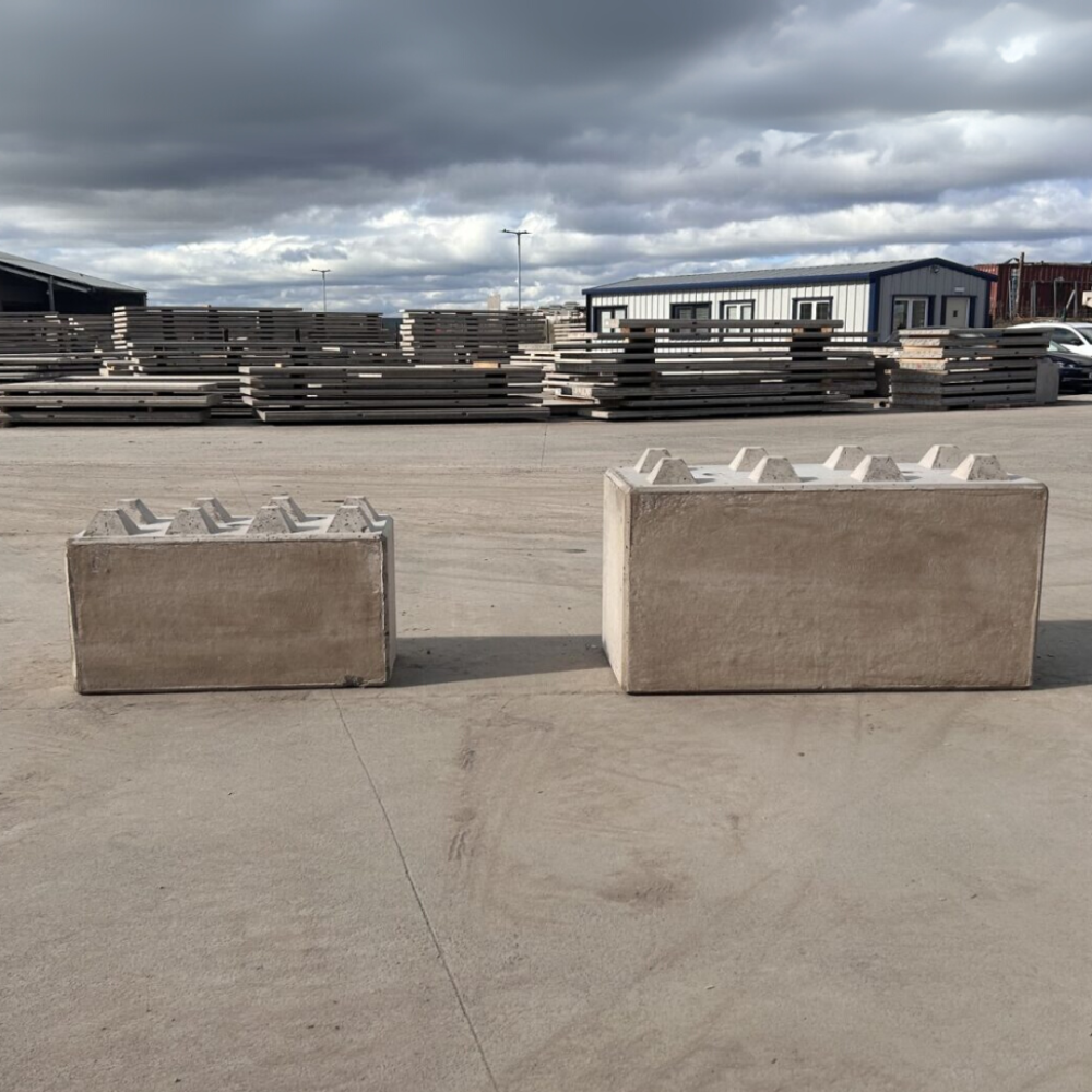 Two different sizes of concrete interlocking blocks